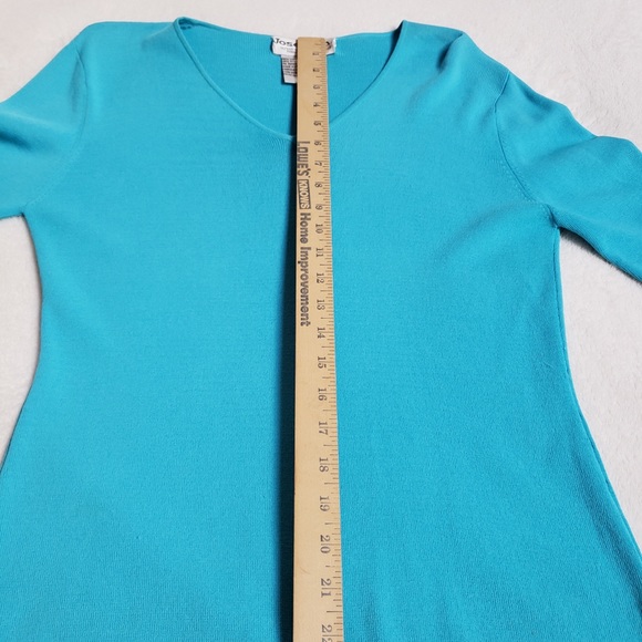 Top - Picture 4 of 7